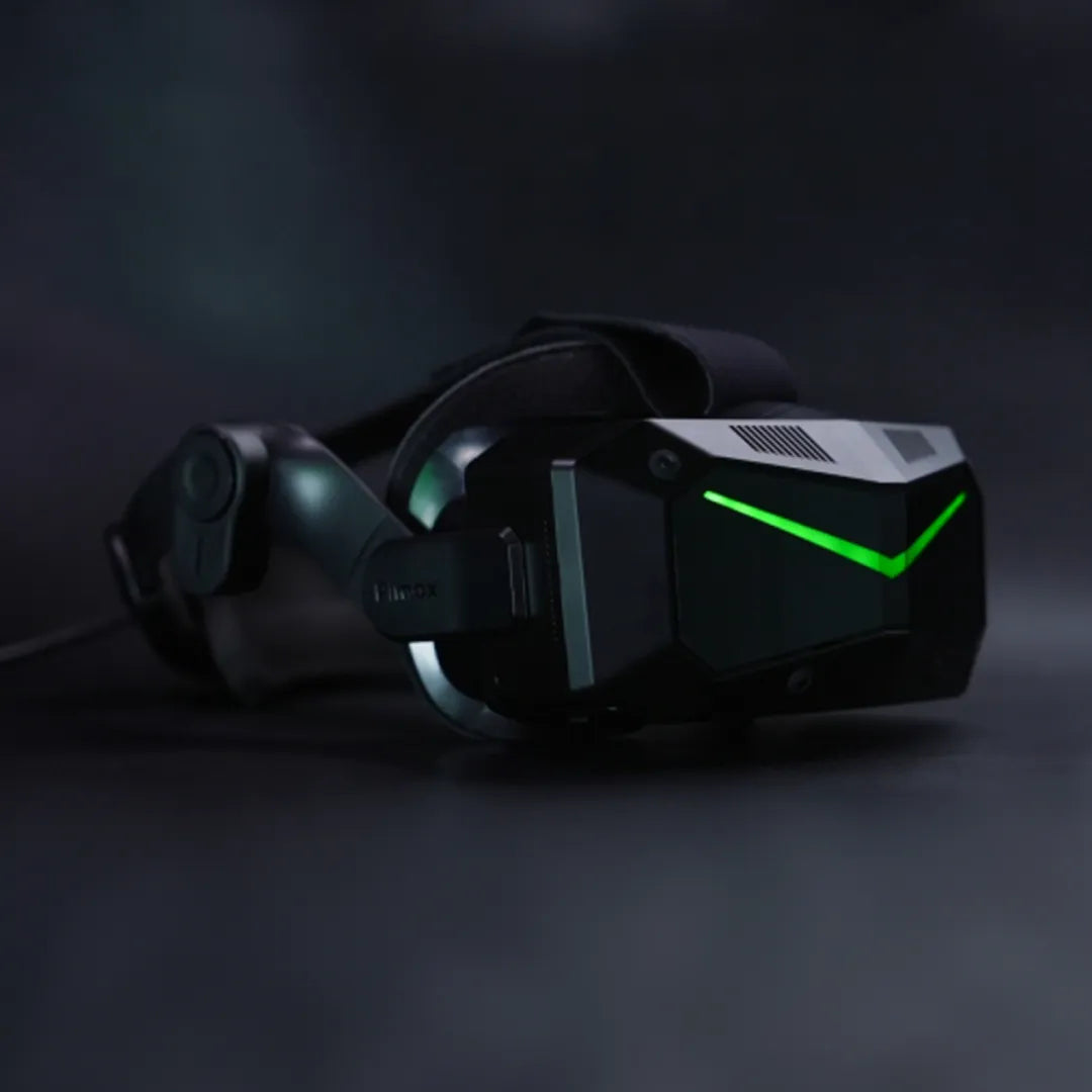 展示中的 Pimax Crystal Super VR头显设备